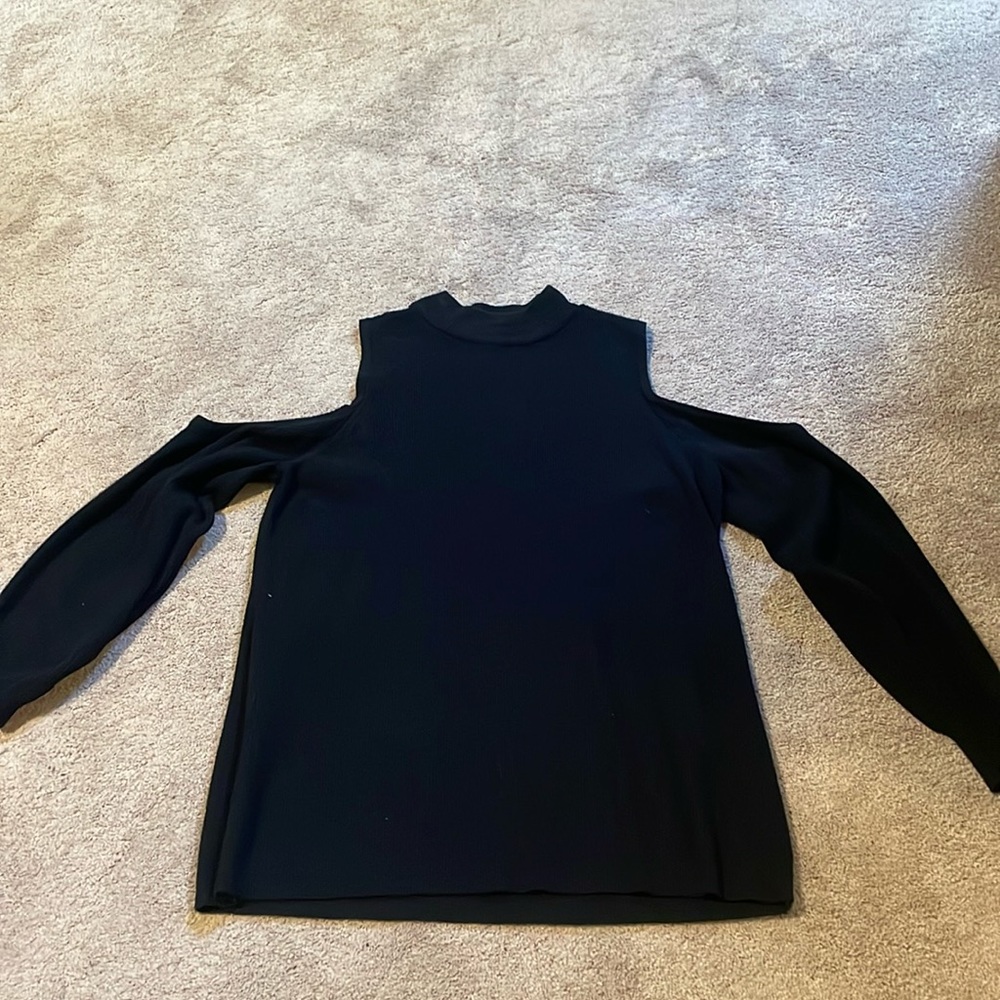 Black shirt